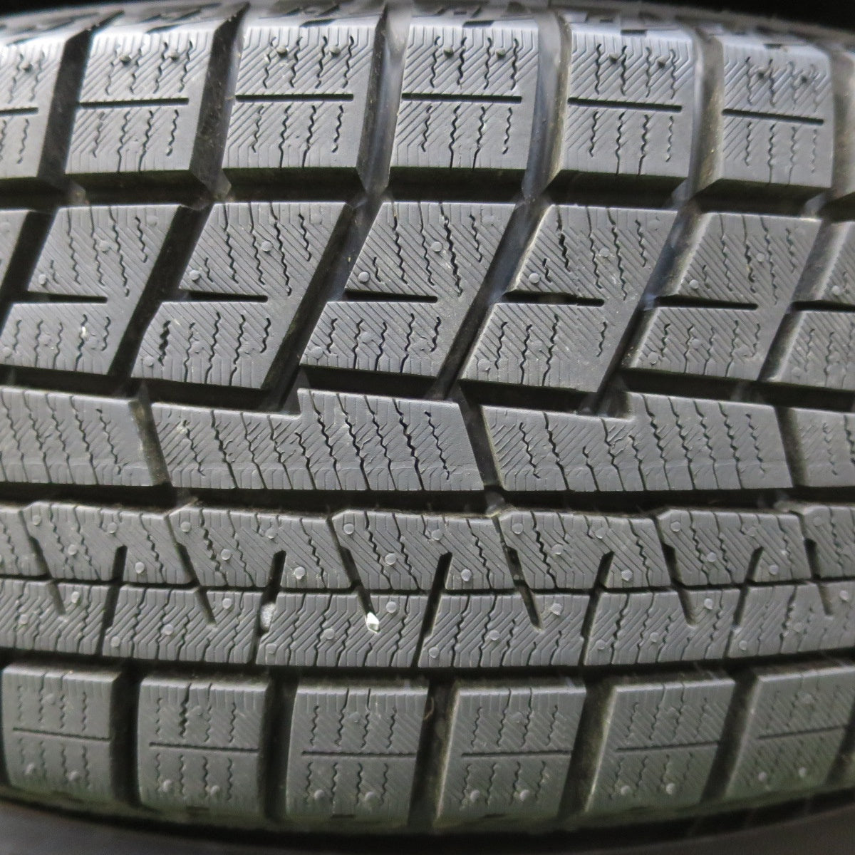 バリ溝！24年！キレイ！ほぼ10分★スタッドレス 175/65R15 ヨコハマ アイスガード iG60 VEMOTION Vエモーション 15インチ PCD100/4H★5110505イス