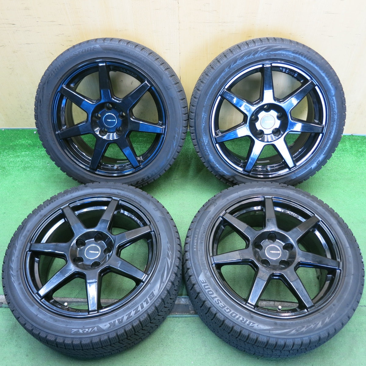 バリ溝！9分◎アルファロメオ 等 TECMAG Type 207R 225/45R17 スタッドレス ブリヂストン ブリザック VRX2 テクマグ 17インチ PCD110/5H◎6081308HAス