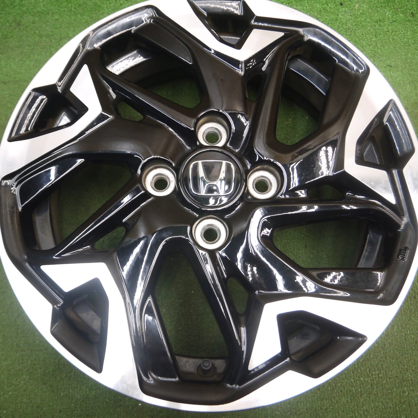*送料無料* ほぼ新車外し★ホンダ N-WGN 純正 ホイール 15インチ 15×4.5J PCD100/4H Nワゴン★4061211Hホ