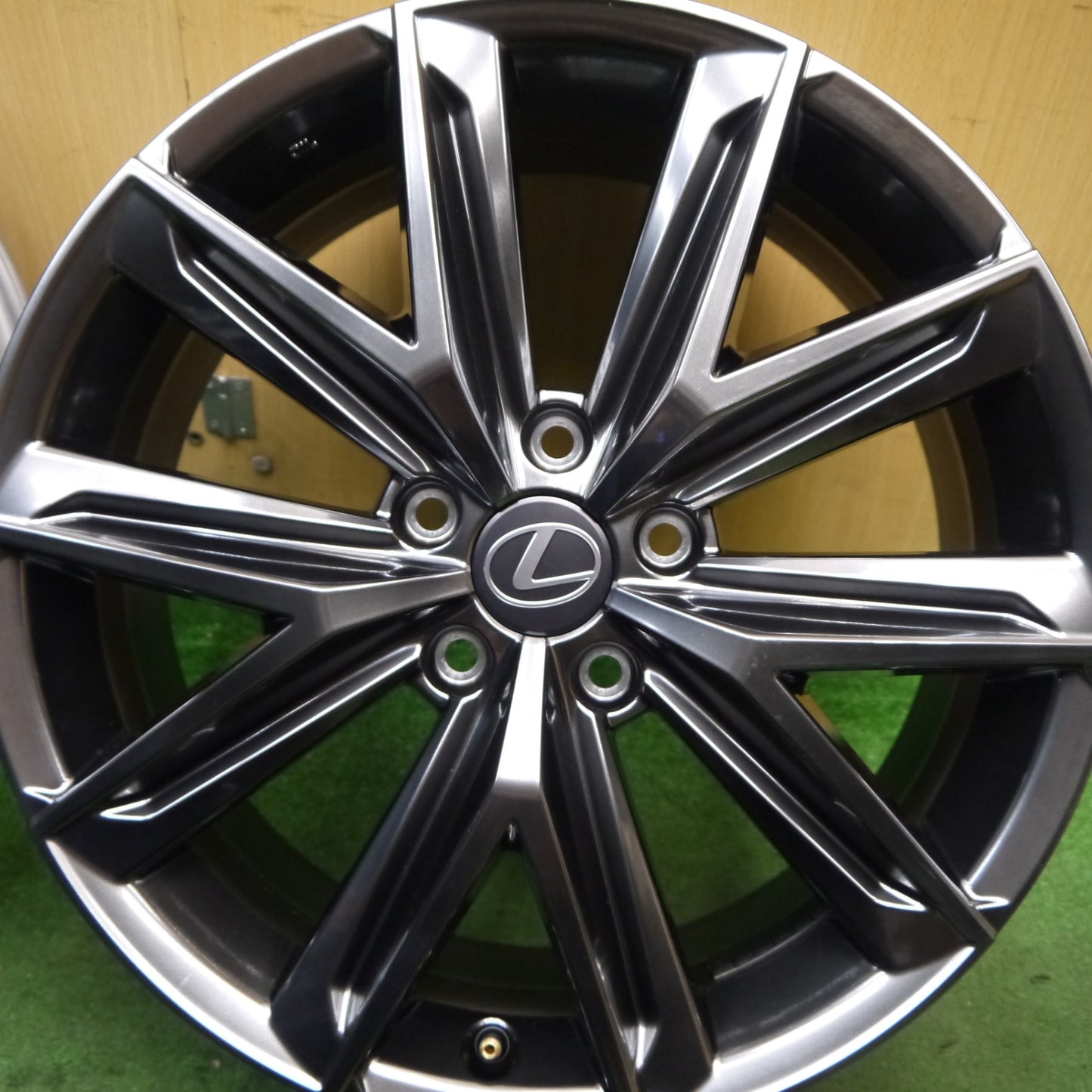 新車外し★レクサス LBX リラックス Relax 純正 ホイール 18インチ 18×7J PCD114.3/5H★5081216Hホ