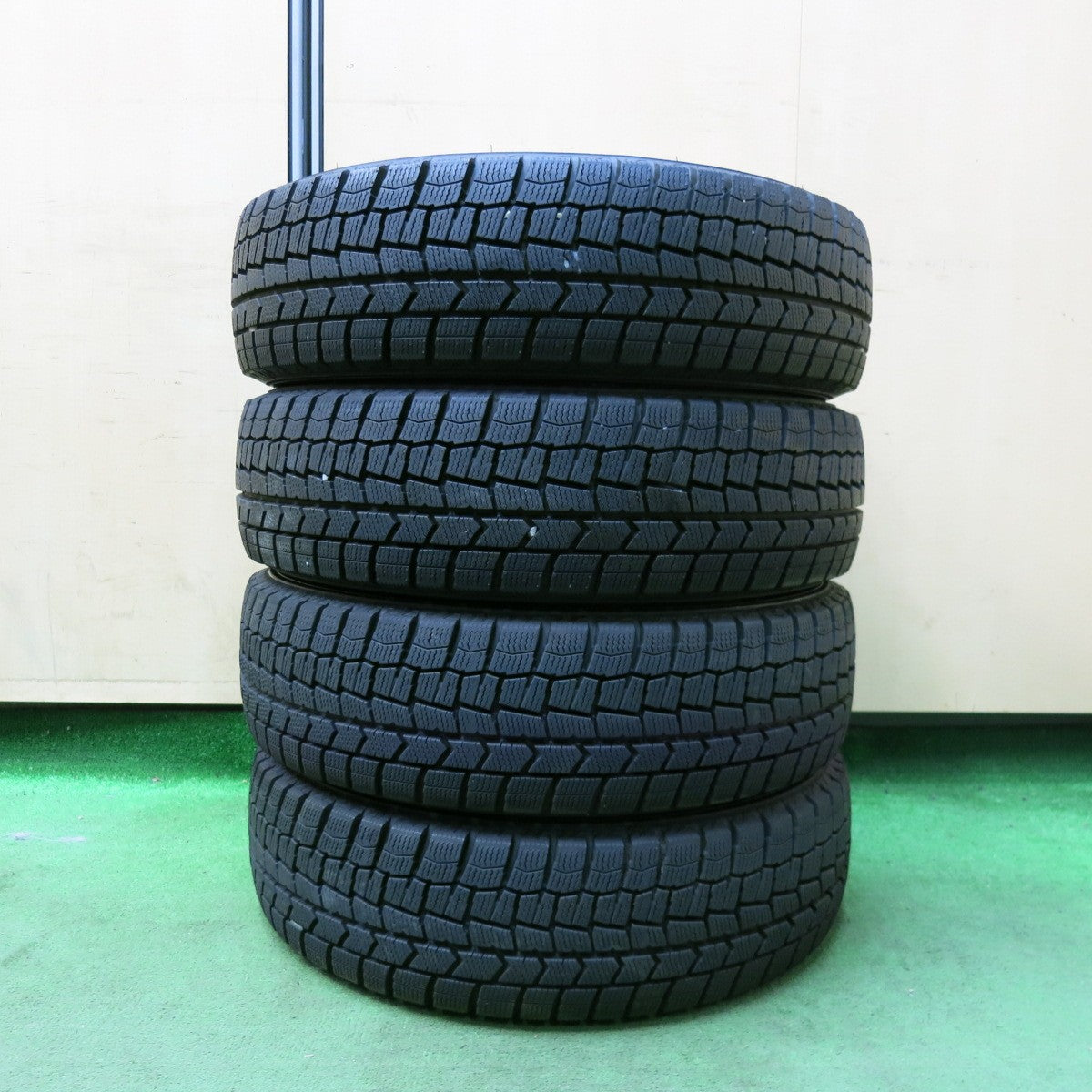 [送料無料] バリ溝！22年！キレイ！ほぼ10分★スタッドレス 165/65R15 ダンロップ ウインターマックス WM02 Exceeder エクシーダー 15インチ ソリオ ハスラー 等 PCD100/4H★4122506SYス