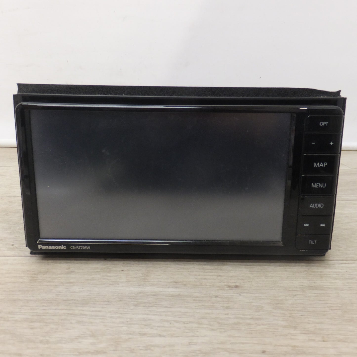 [送料無料] ★パナソニック製 スズキ 純正 AV一体型ナビゲーション CN-RZ746WZA CN-RZ746W 99000-79BM1-W00[28]★