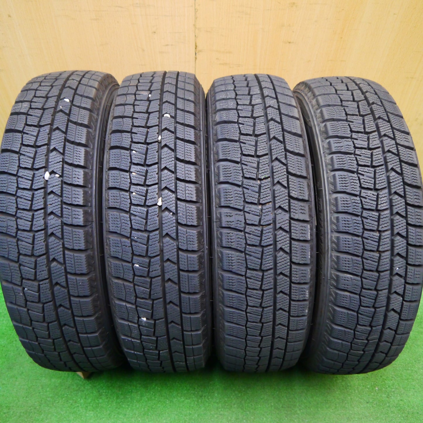 バリ溝！23年！キレイ！9.5分★スタッドレス 155/65R14 ダンロップ ウインターマックス WM02 BALMINUM バルミナ 14インチ PCD100/4H★5042107Hス