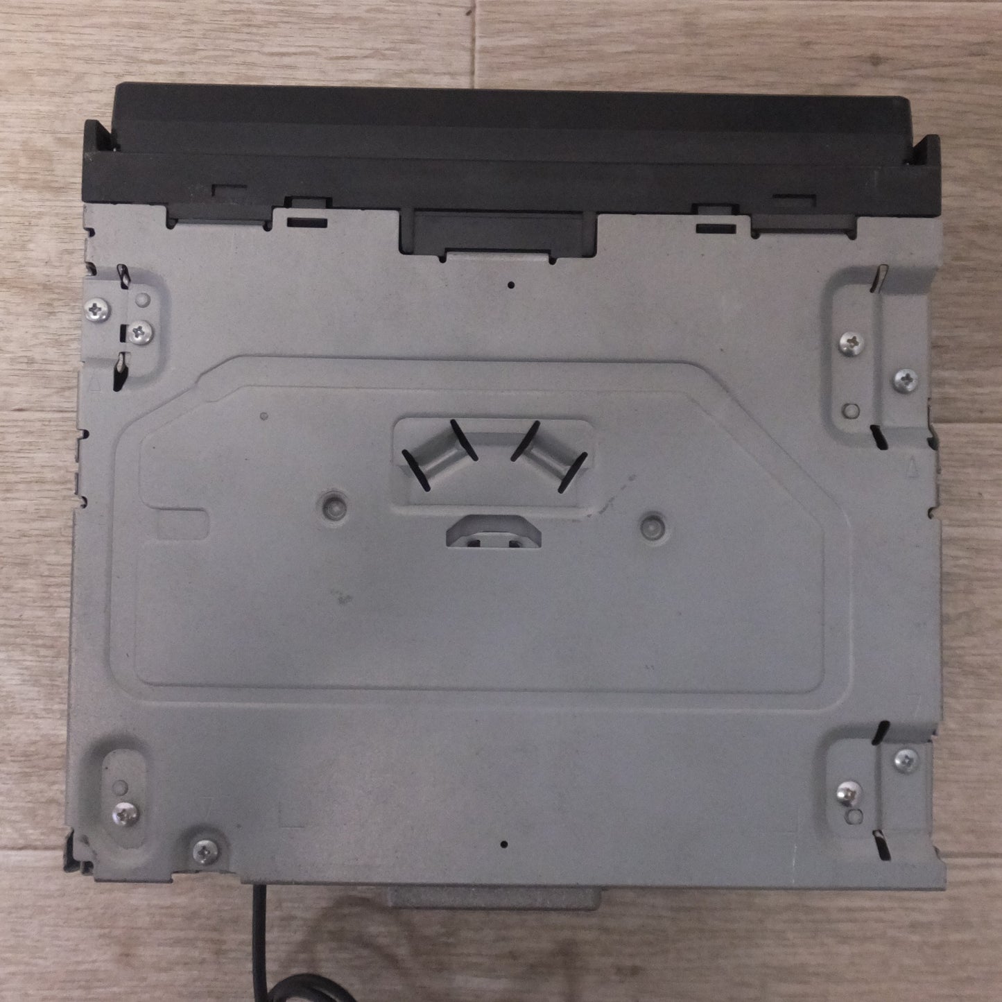 [送料無料] ★カロッツェリア carrozzeria AV一体型メモリーナビゲーション 楽ナビ AVIC-RZ06(62)★