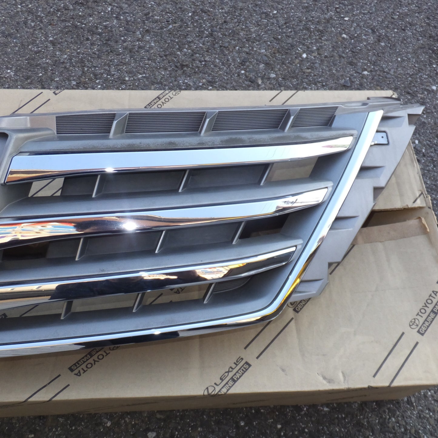[送料無料] 岐阜発★トヨタ TOYOTA 純正 アルファード ANW20W フロントグリル 53101-58160/70/200(30)★