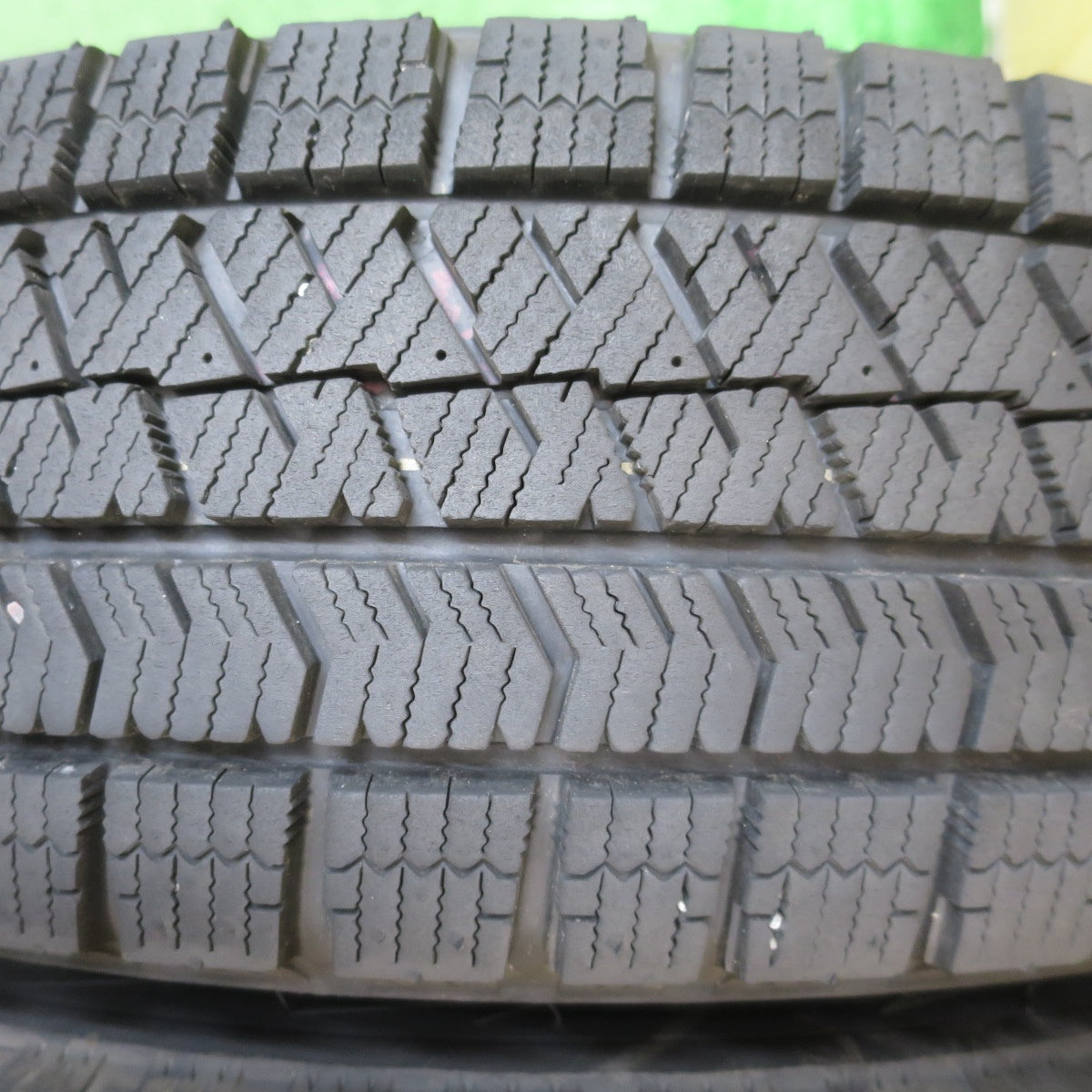 バリ溝！23年！キレイ！8.5分★スタッドレス 165/65R15 ブリヂストン ブリザック VRX2 ECO FORME エコフォルム 15インチ タフト ハスラー 等 PCD100/4H★5081112NJス