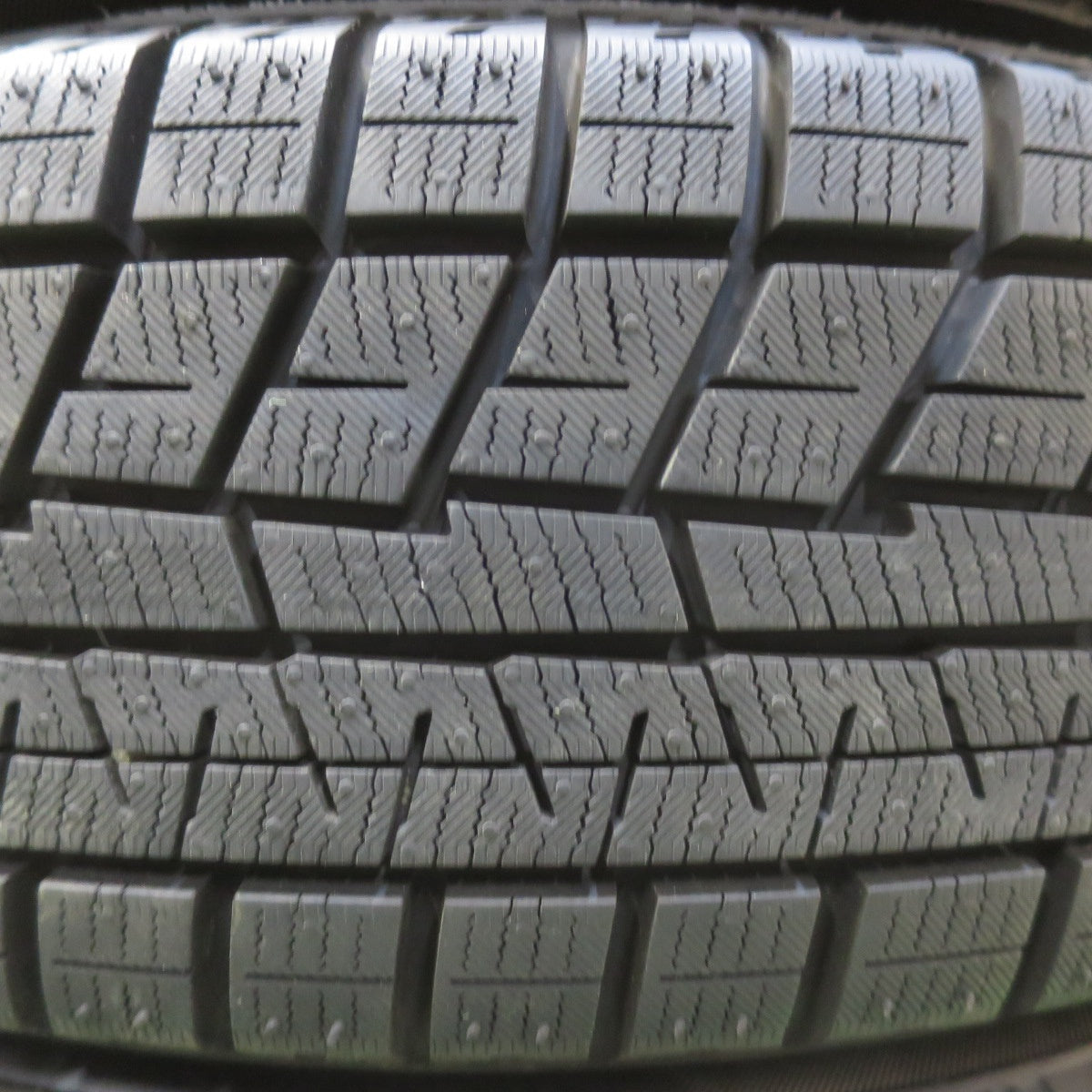 ほぼ未使用！24年！キレイ★スタッドレス 165/65R14 ヨコハマ アイスガード iG60 BALMINUM バルミナ 14インチ ソリオ ハスラー 等 PCD100/4H★5111204イス