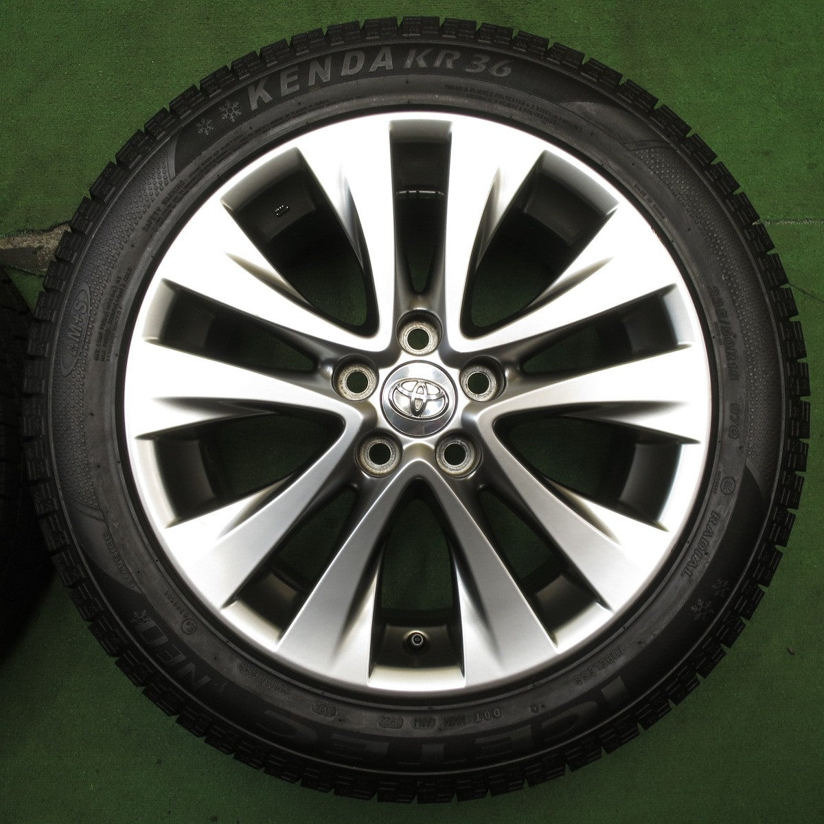 バリ溝！22年！キレイ！9.5分★トヨタ 20系 アルファード ヴェルファイア 純正 235/50R18 スタッドレス ケンダ KR36 アイステック ネオ 18インチ PCD114.3/5H★5070801NJス