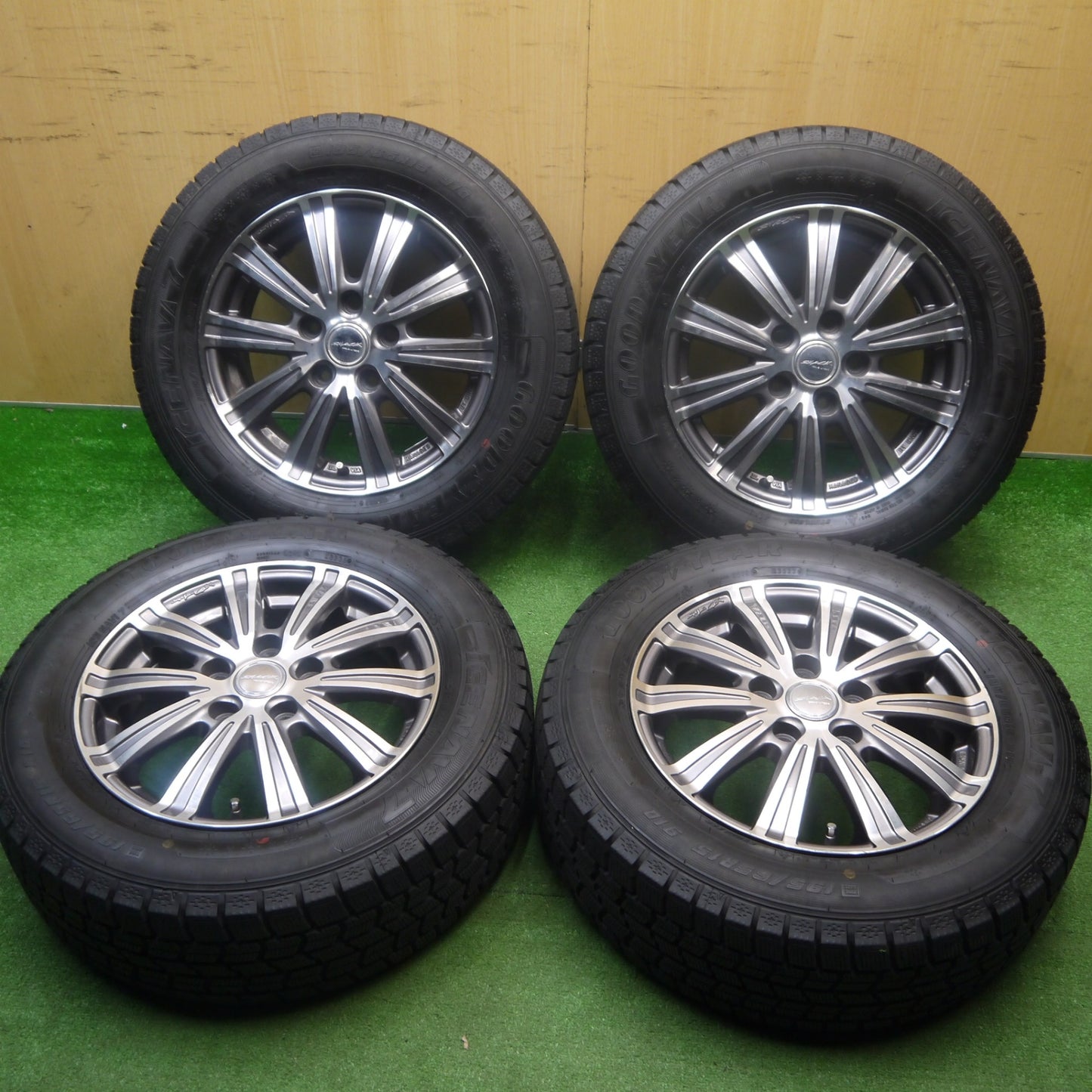 バリ溝！22年！ほぼ10分★スタッドレス 195/65R15 グッドイヤー アイスナビ7 SMACK SPARROW ENKEI スマック スパロー エンケイ 15インチ PCD114.3/5H★5122405Hス