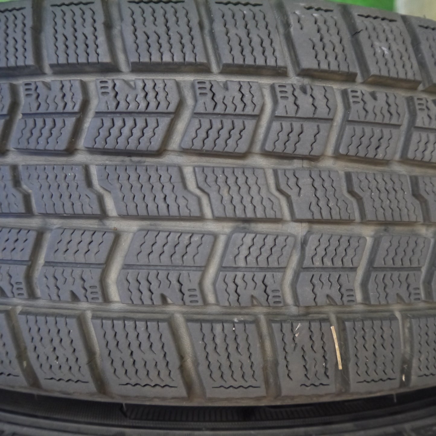 バリ溝！24年！キレイ！9分◎スタッドレス 195/65R15 グッドイヤー アイスナビ7 ravrion ラブリオン 15インチ PCD114.3/5H◎6081705Hス