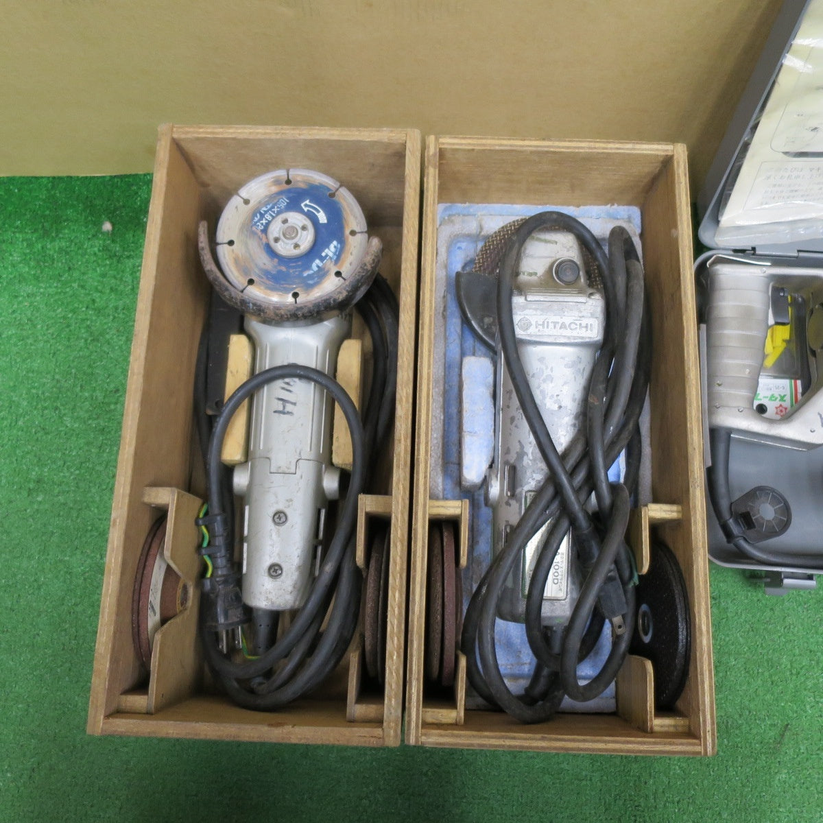[送料無料] 5点まとめ売り！◆マキタ 日立工機 LIFELEX 100mm ディスクグラインダ 20mm 15mm 振動 震動 ドリル オービタルサンダー 9520 PDA-100D 8420V FDV 15V LFX-50-022◆