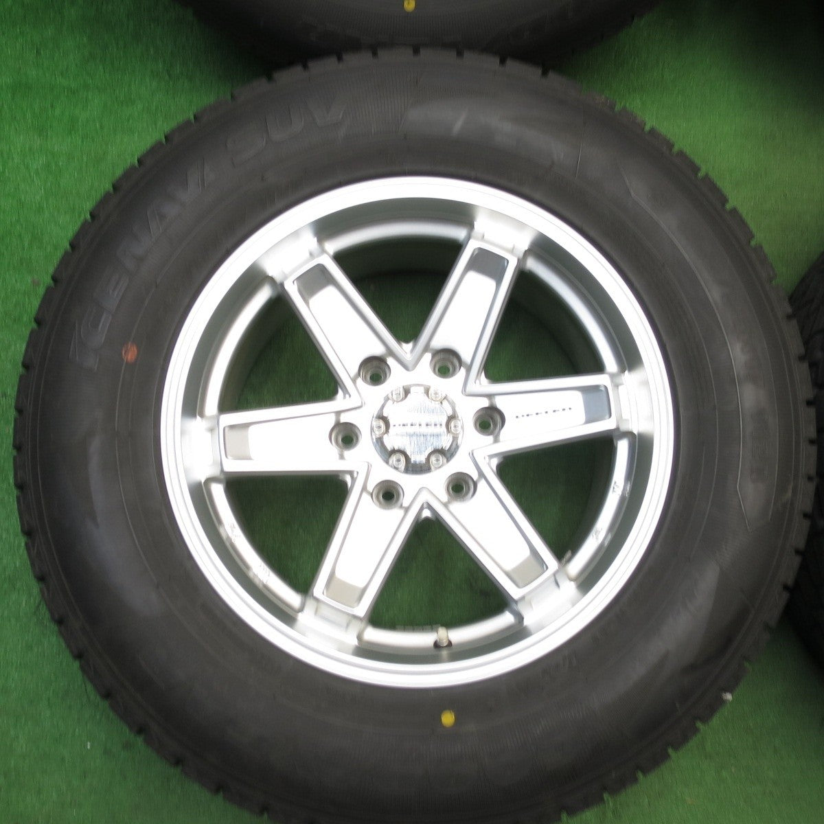 バリ溝！22年！キレイ！9.5分★ランクル 等 KEELER 265/65R17 スタッドレス グッドイヤー アイスナビ SUV キーラー 17インチ PCD139.7/6H★5040503KKス