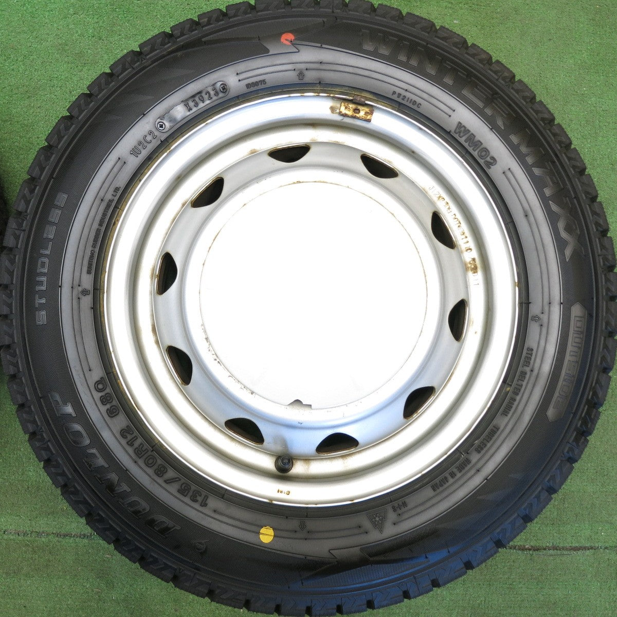 ほぼ未使用！23年★スタッドレス 135/80R12 ダンロップ ウインターマックス WM02 スチール ホイール 12インチ PCD100 110 114.3/4H マルチ★6051705HAス