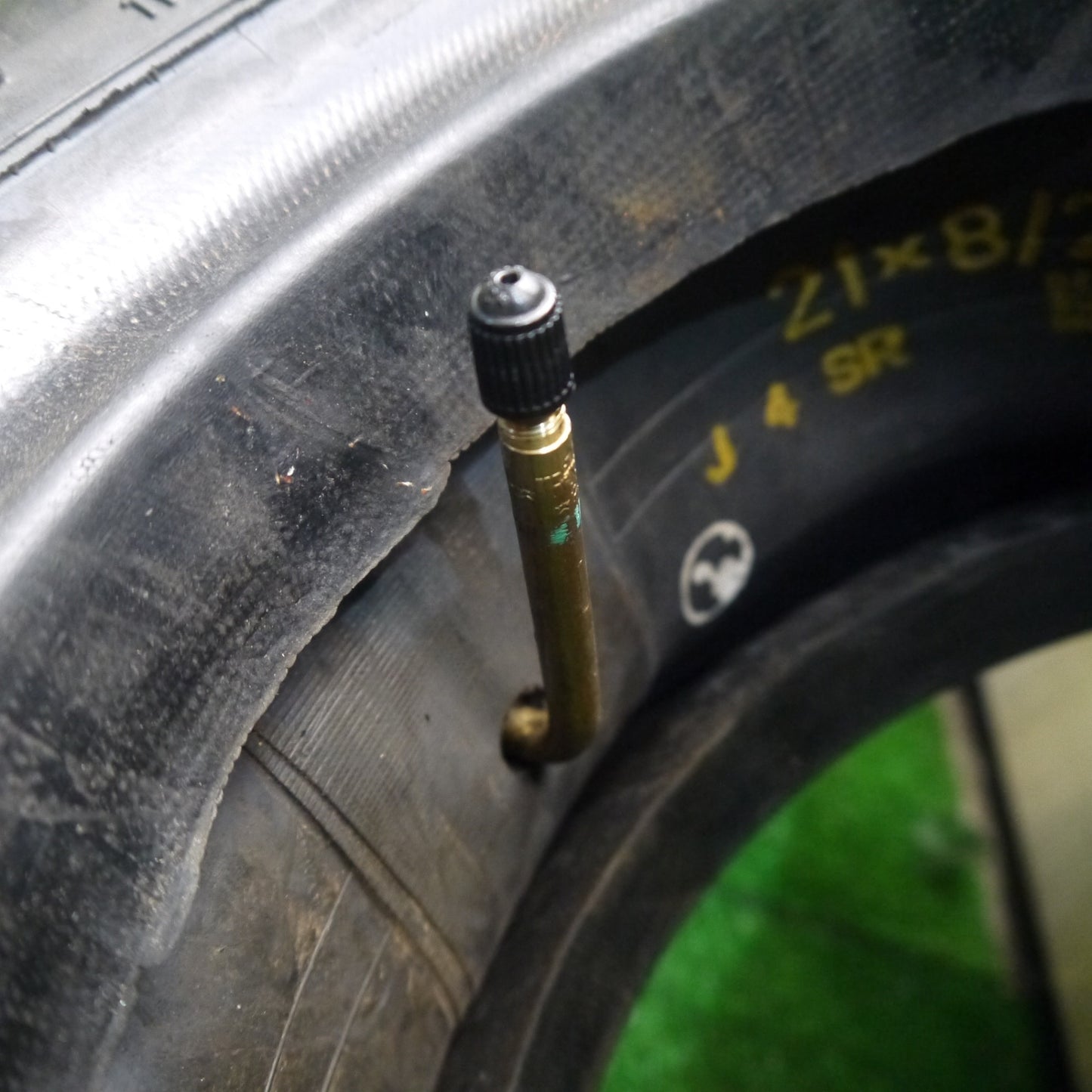 未使用！25年！2本★フォークリフト タイヤ 23×9-10 16PR ダンロップ POWER LIFTER M 21×8/23×9R10★6063005KKノタ