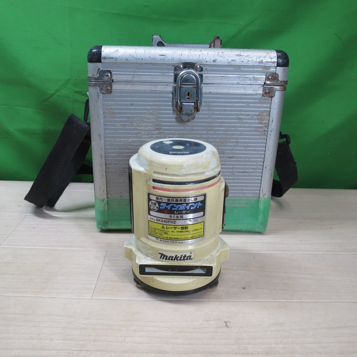 [送料無料] ☆マキタ 屋内 屋外 兼用 墨出し器 SK640PHZ ラインポイントレーザー ろく全周 防塵防水仕様 墨出器☆
