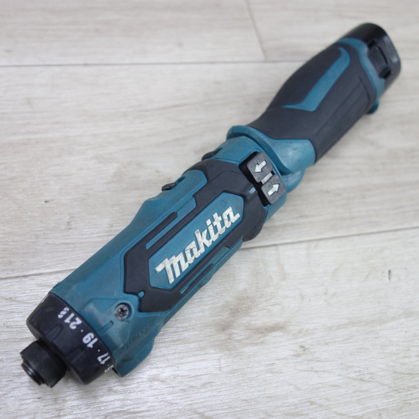 [送料無料] ◆マキタ 充電式 ペン インパクト ドライバ DF012D 7.2V 電動 工具 DIY コードレス Makita◆