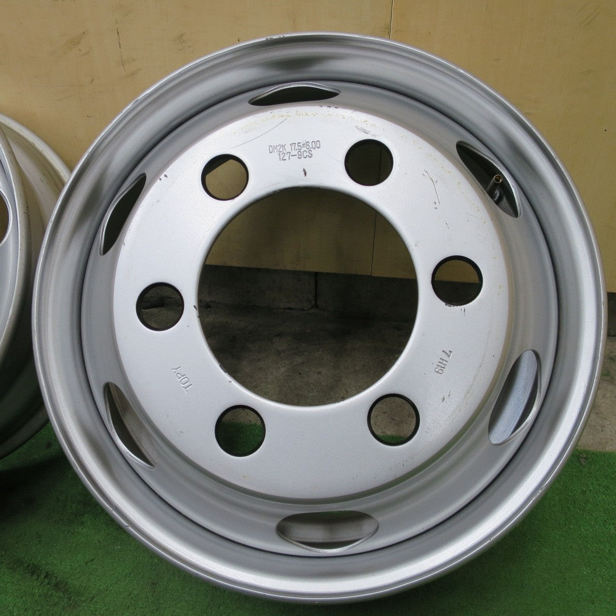 キレイ！6本★トラック TOPY スチール ホイール 17.5インチ トピー 127-9CS 17.5×6.00 PCD222.25/6H★6042205ナホ