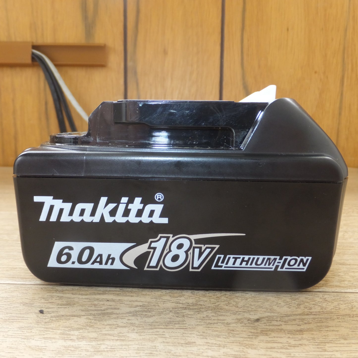 [送料無料] 美品★マキタ makita バッテリ BL1860B　DC18V 6.0Ah 108Wh Li-ion20　雪マーク(2)★