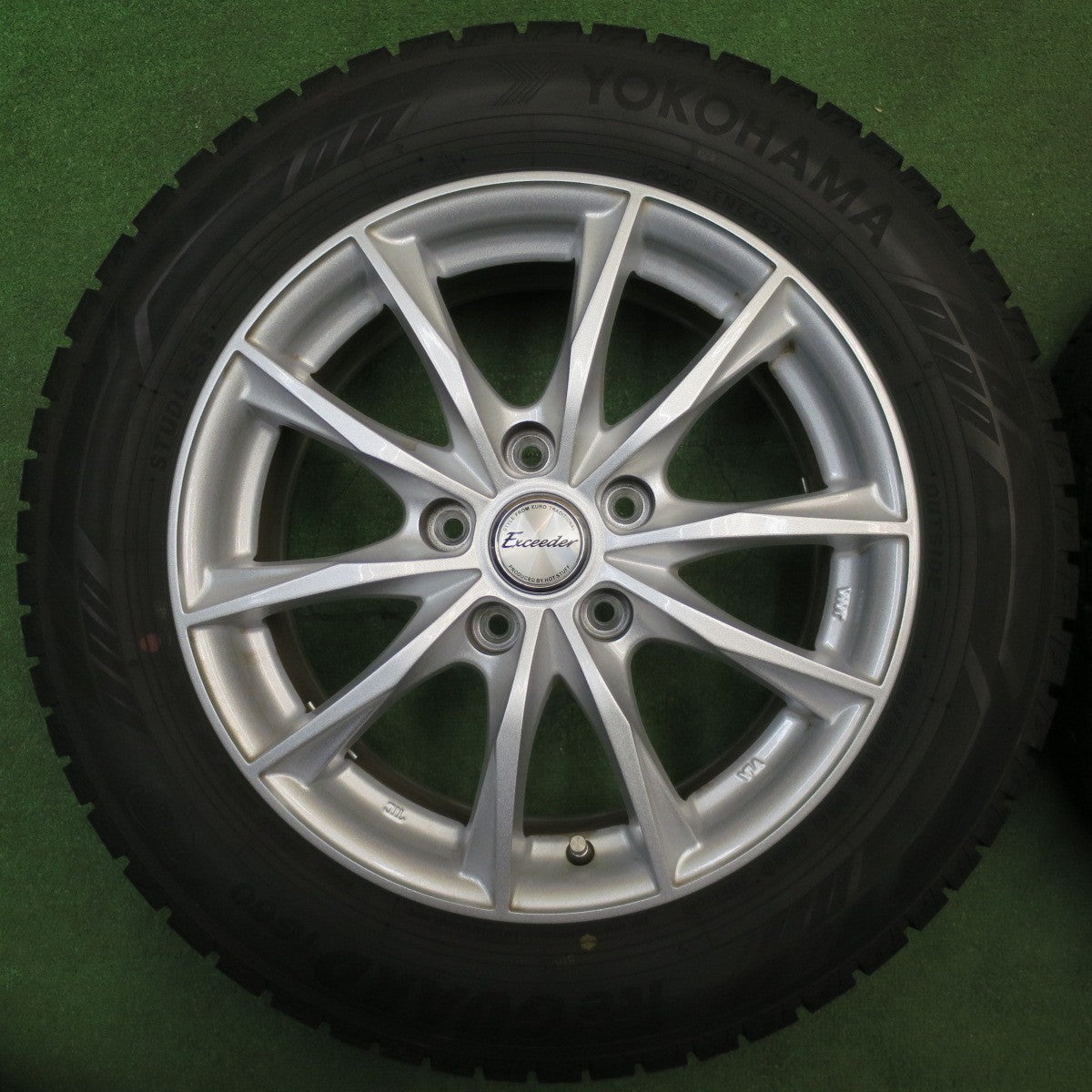 バリ溝！24年！キレイ！ほぼ10分★スタッドレス 205/60R16 ヨコハマ アイスガード iG60 Exceeder エクシーダー 16インチ PCD114.3/5H★6021802NJス