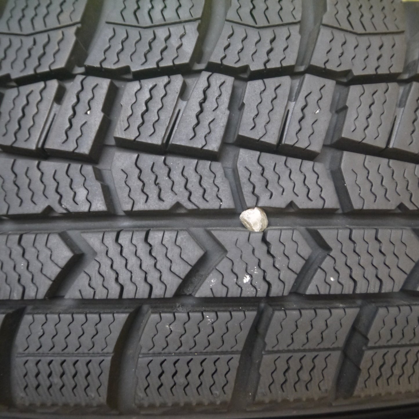 [送料無料] バリ溝!21年!キレイ!9.5分★スタッドレス 165/65R14 ダンロップ ウィンターマックス WM02 ティラード Eta ラ・ストラーダ 14インチ 軽自動車 ハスラー デリカD:2 等 PCD100/4H★4110508Hス