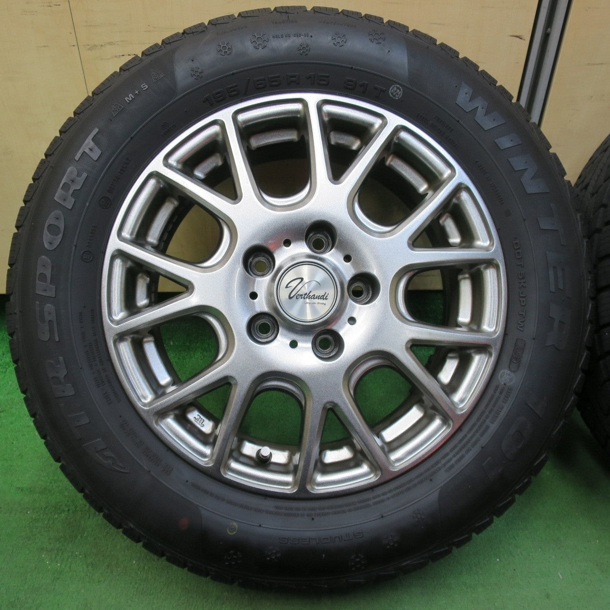 バリ溝！22年！9.5分★スタッドレス 195/65R15 ブリヂストン ブリザック VRX2 ATR SPORT WINTER 101 Verthandi 15インチ PCD114.3/5H★5011707イス