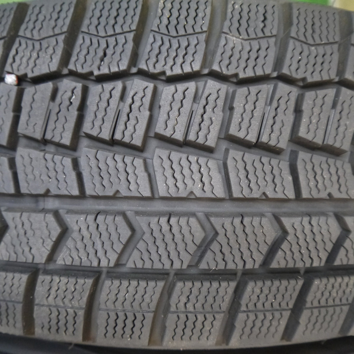 バリ溝！24年！キレイ！9.5分◎シエンタ 等 185/65R15 スタッドレス ダンロップ ウインターマックス WM02 STRANGER ストレンジャー 15インチ PCD100/5H◎6100901Hス