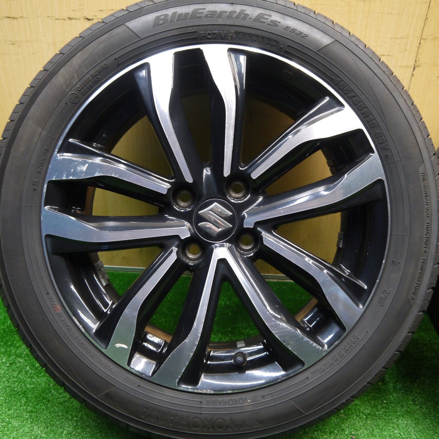 バリ溝！23年！9.5分★スズキ ZC72S スイフト 純正 185/55R16 ヨコハマ BluEarth-ES ES32 ブリヂストン NEWNO ニューノ 16インチ PCD100/4H★5110402Hノ