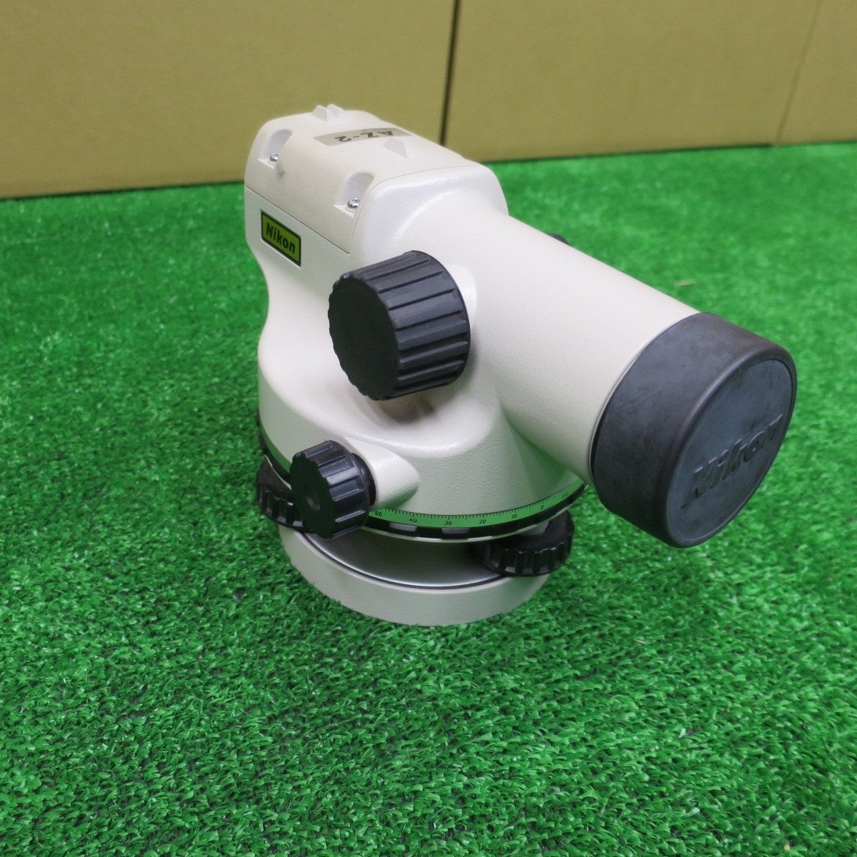 [送料無料] 三脚付き☆Nikon オートレベル AZ-2 測量器 測定 計測 建設 建築 現場 作業 ニコン☆