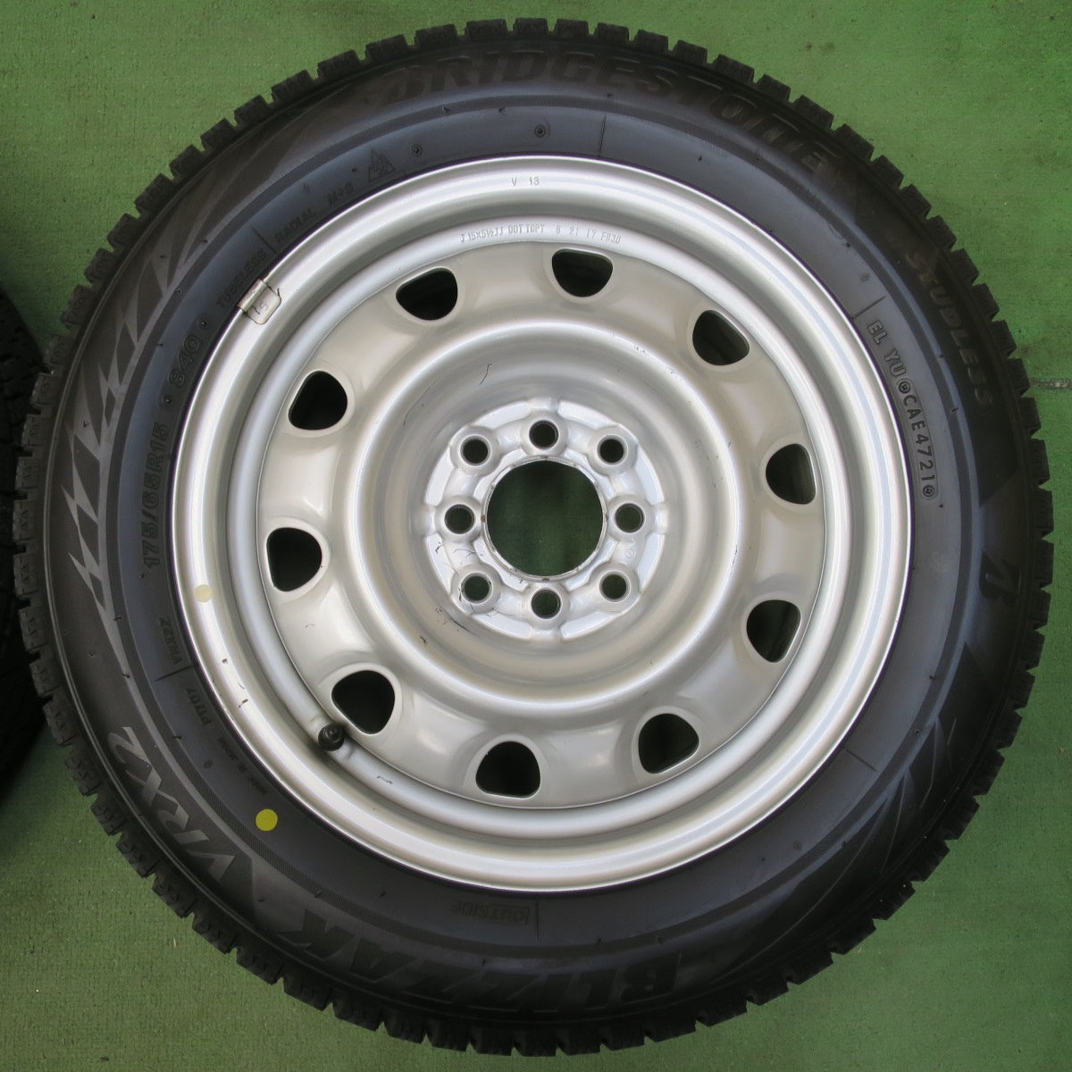 バリ溝！21年！キレイ！9分★スタッドレス 175/65R15 ブリヂストン ブリザック VRX2 TOPY スチール ホイール 15インチ PCD100 114.3/4H マルチ★5103005イス