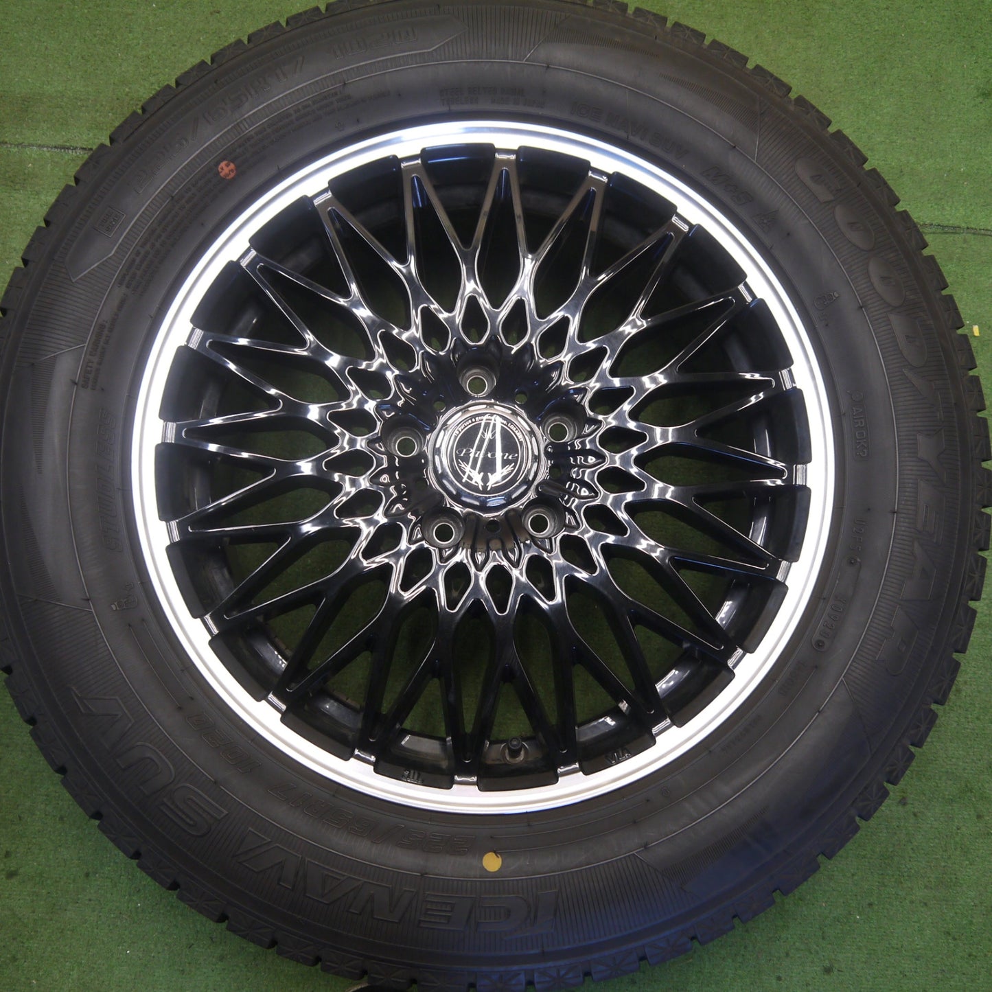バリ溝！キレイ！9分★LOXARNY Pavone 225/65R17 スタッドレス グッドイヤー アイスナビ SUV ロクサーニ パヴォーネ 17インチ PCD114.3/5H★6060307Hス