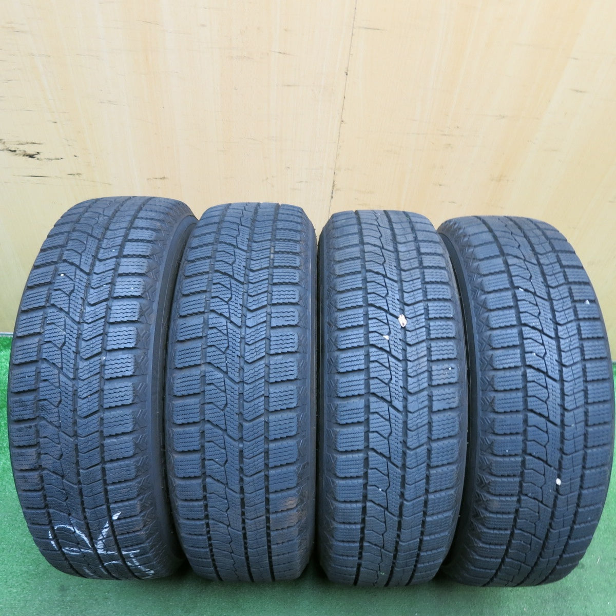 バリ溝！21年！9.5分以上★スタッドレス 175/65R14 トーヨー オブザーブ GIZ2 JOKER ジョーカー 14インチ PCD100/4H★5052305AKス