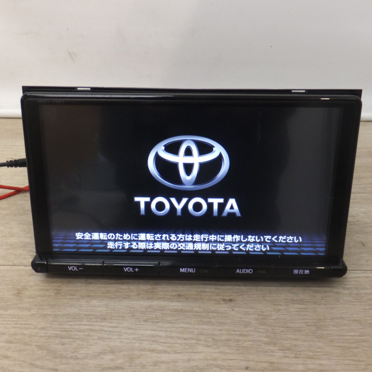 [送料無料] ★富士通テン製 トヨタ 純正 SDナビゲーション NSZT-Y66T 08605-00A40(3)★