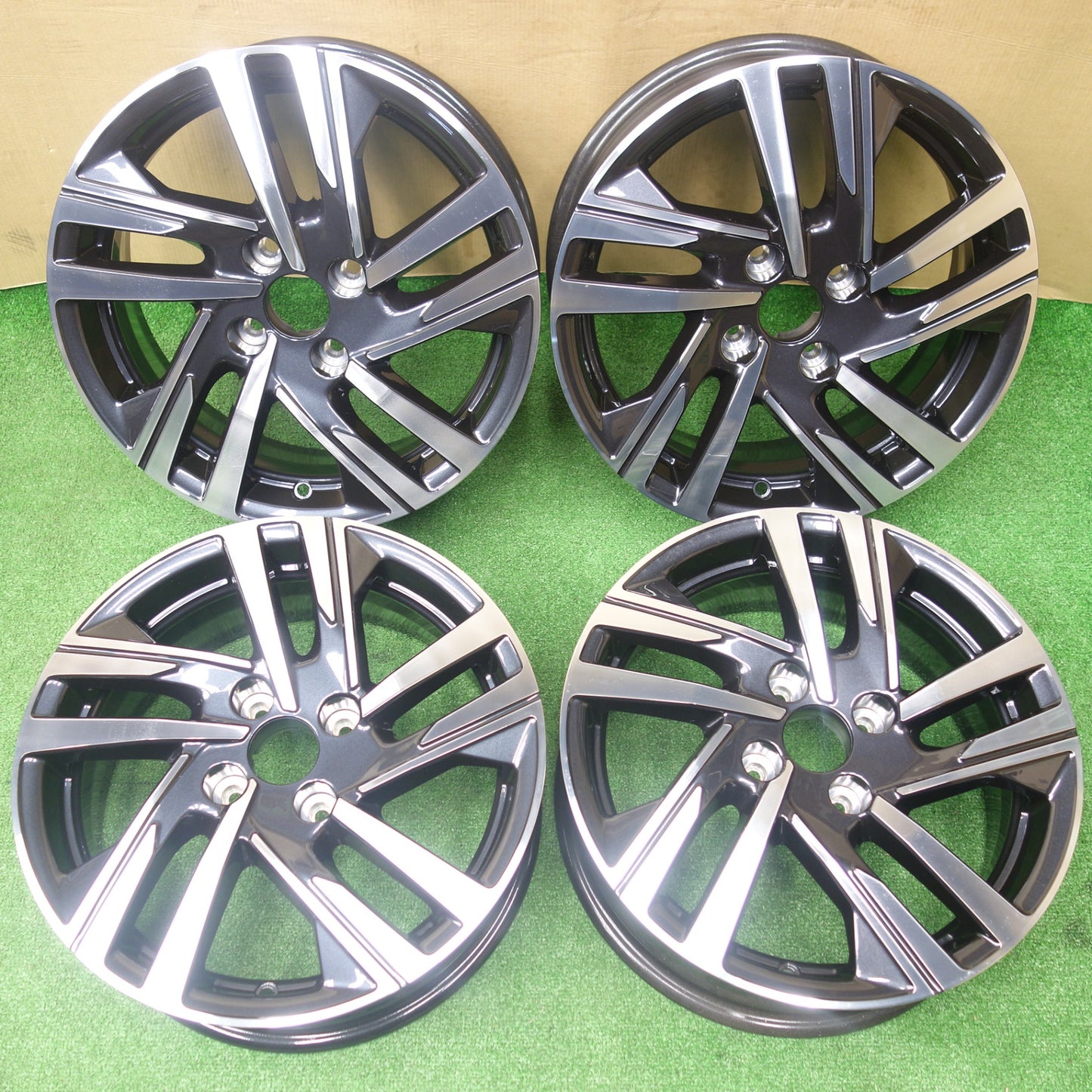 新車外し★プジョー 208 純正 ホイール 16インチ 16×6.5J PEUGEOT PCD108/4H★6010903KTホ