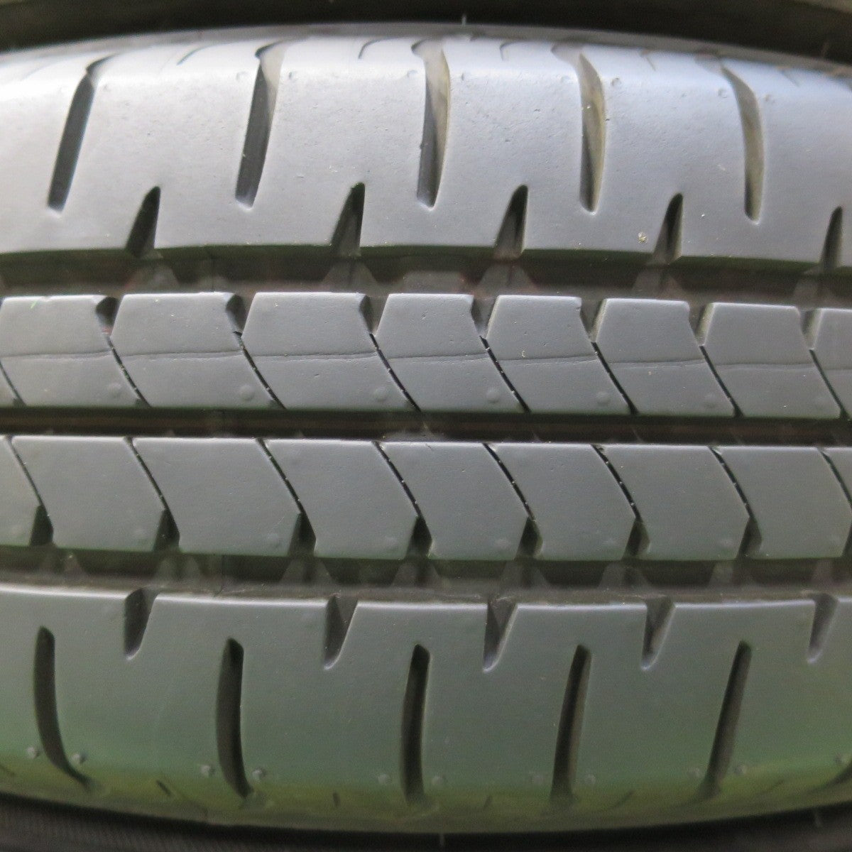 [送料無料] バリ溝！24年！ほぼ10分★ダイハツ LA900S タフト 純正 165/65R15 ブリヂストン NEWNO ニューノ 15インチ PCD100/4H★5040507イノ