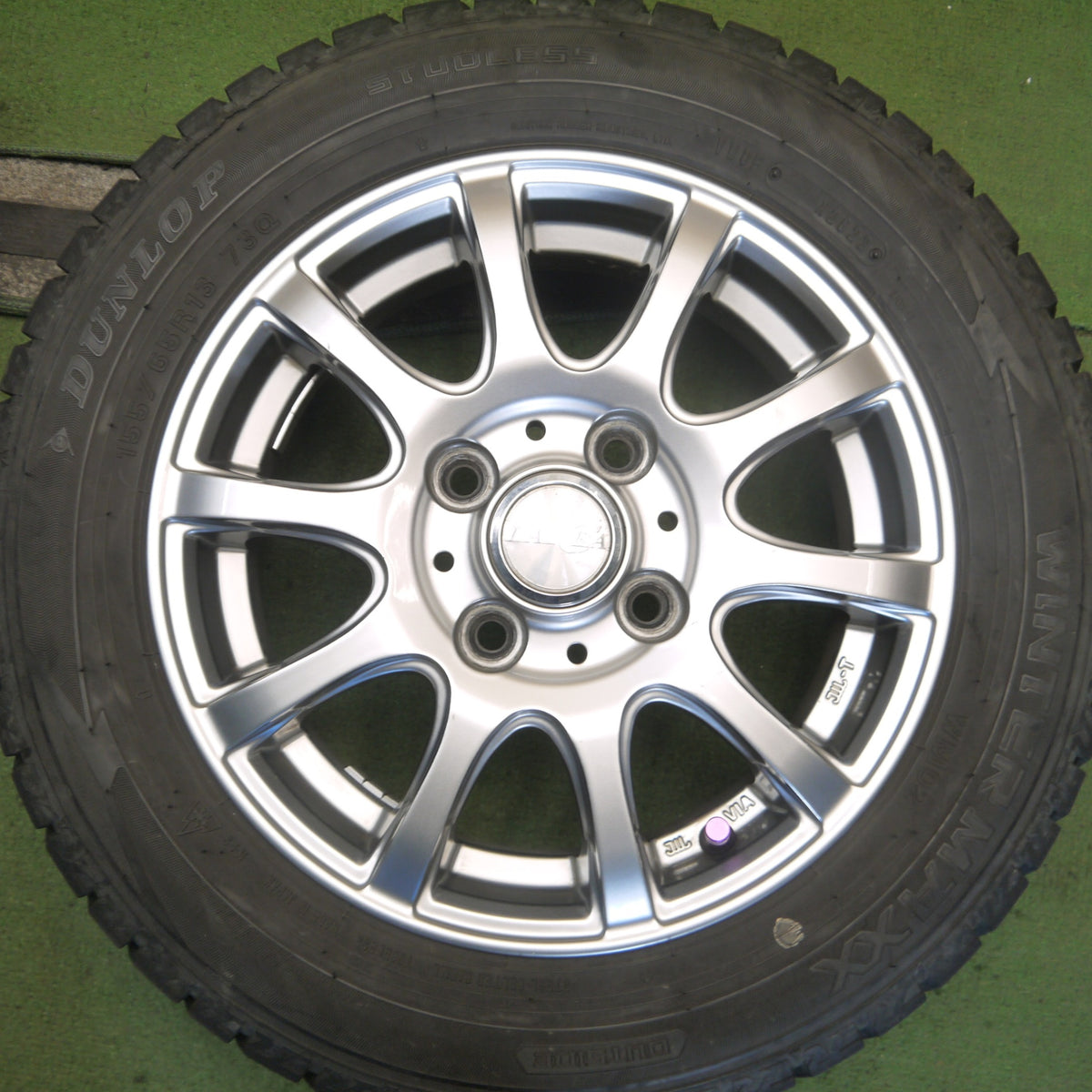バリ溝！22年！8.5分◎スタッドレス 155/65R13 ダンロップ ウインターマックス WM02 LAYCEA レイシア 13インチ PCD100/4H◎6082604Hス