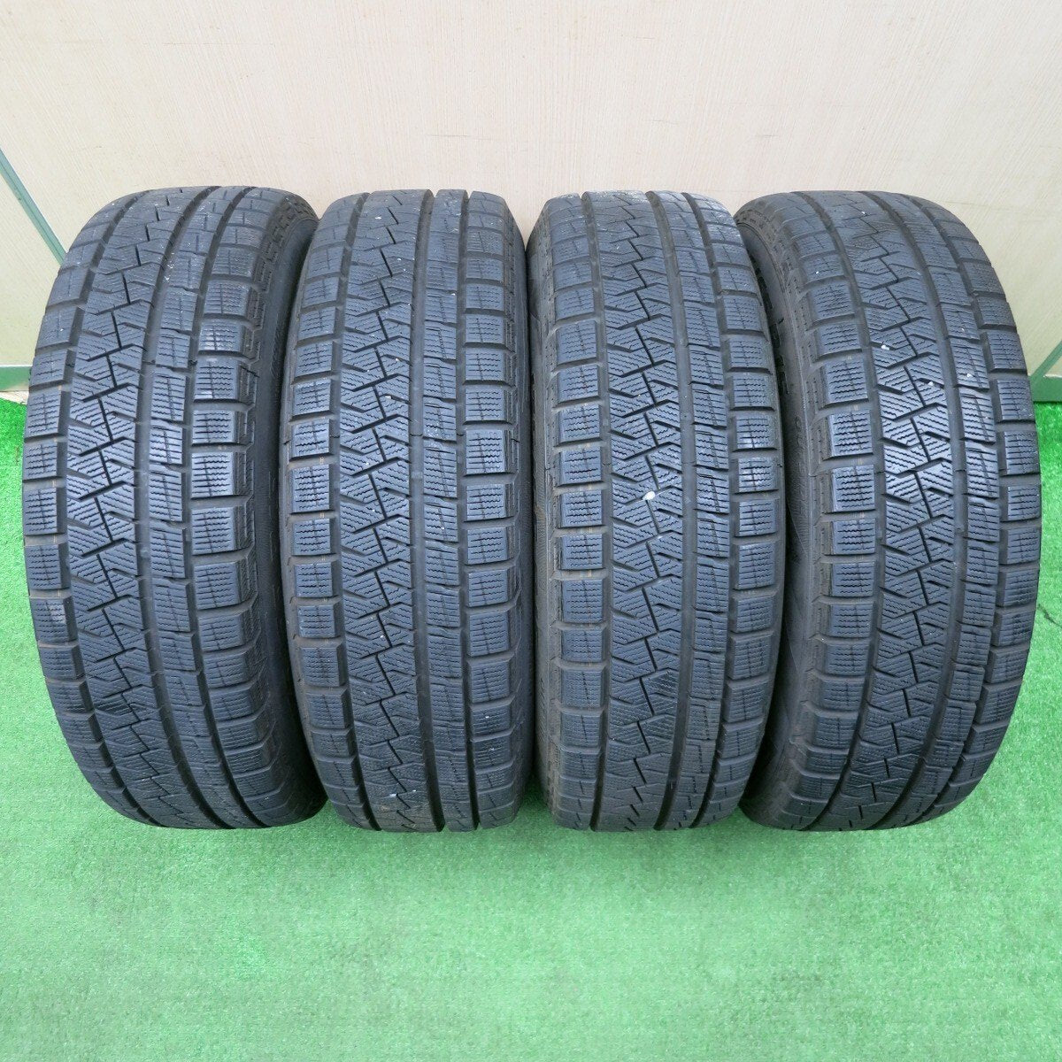 キレイ★スタッドレス 175/65R15 ピレリ アイスアシンメトリコ プラス TEAD テッド 15インチ PCD100/4H★4121401NJス