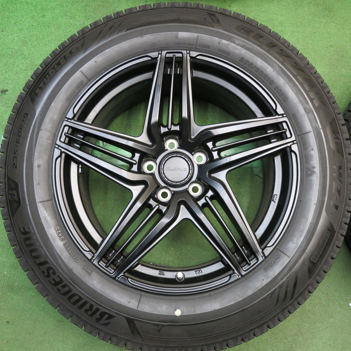 バリ溝！25年！ほぼ10分◎スタッドレス 235/60R18 ブリヂストン ブリザック WZ-1 GLAMIC LX-S グラミック 18インチ PCD114.3/5H◎6100406HAス