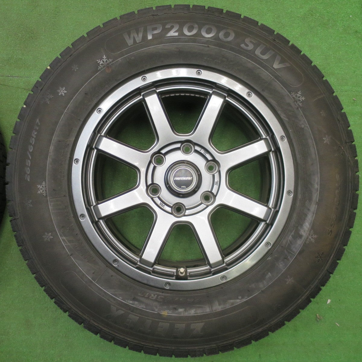 バリ溝！23年！キレイ！9分★スタッドレス 265/65R17 ジーテックス WP2000 SUV ROADMAX MiD ロードマックス 17インチ PCD139.7/6H★6021601NJス
