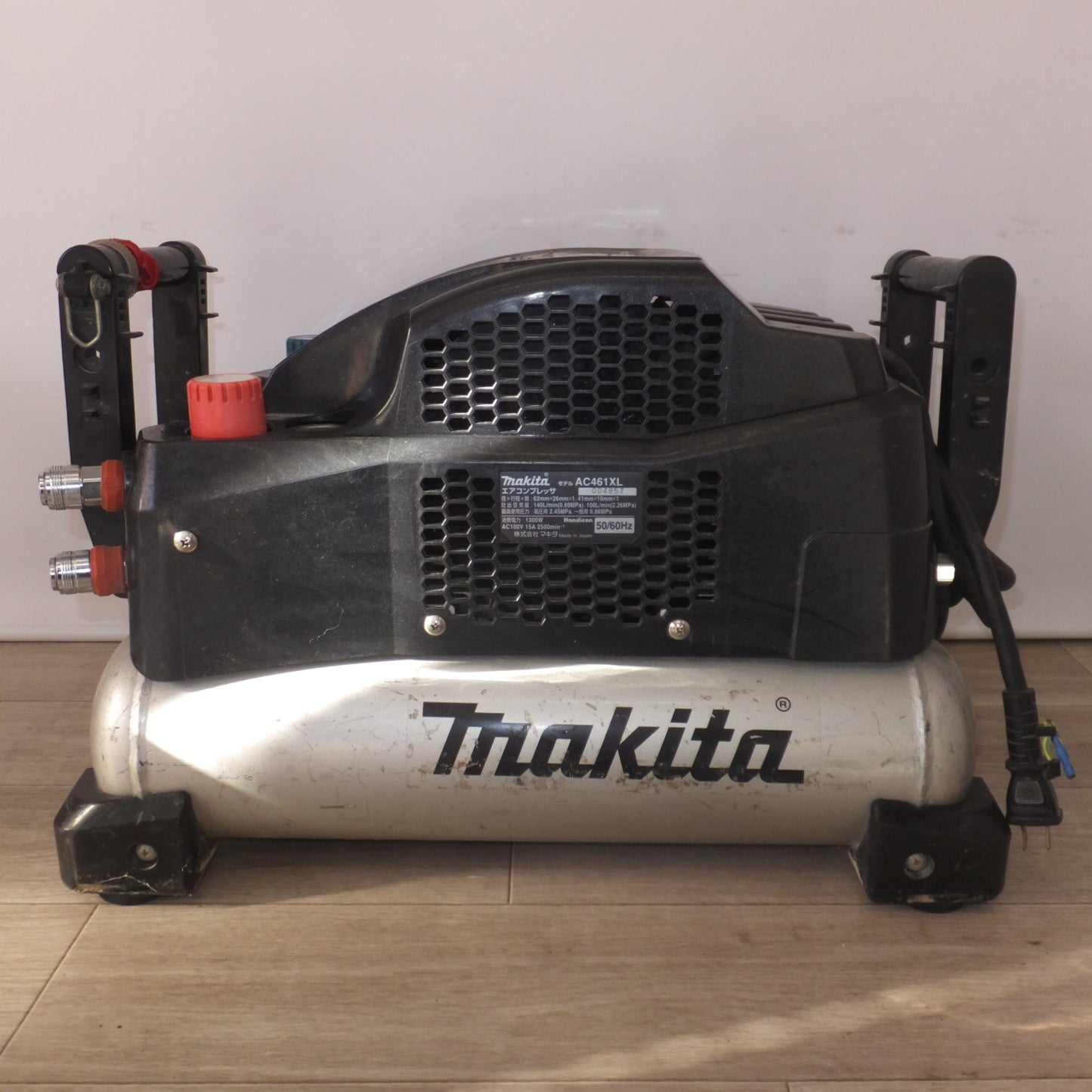 [送料無料] ★マキタ makita エアコンプレッサ AC461XL　11L 1200h 高耐久 Handicon　AC100V 50/60Hz 1300W★