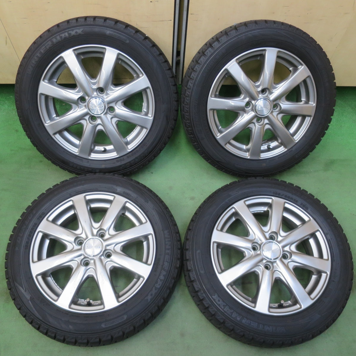 バリ溝！23年！9.5分★スタッドレス 155/65R14 ダンロップ ウインターマックス WM02 DILETTO ディレット 14インチ PCD100/4H★6033011イス