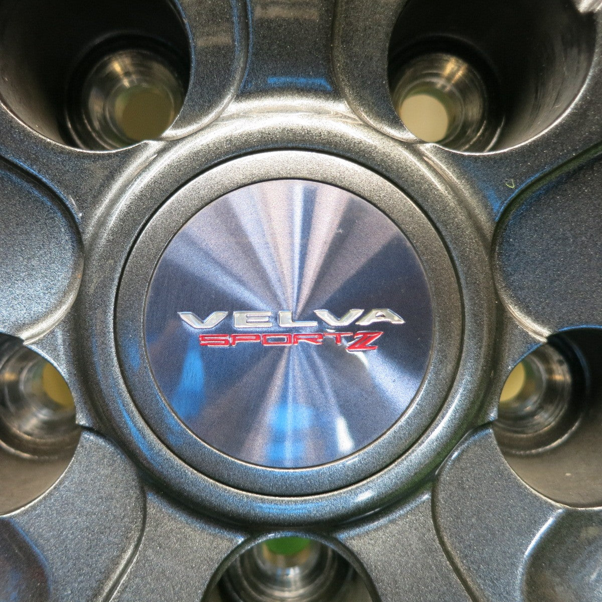 バリ溝！22年！キレイ！9分★スタッドレス 225/65R17 ピレリ アイスゼロ アシンメトリコ VELVA SPORTZ ヴェルヴァ 17インチ PCD114.3/5H★6052403HAス