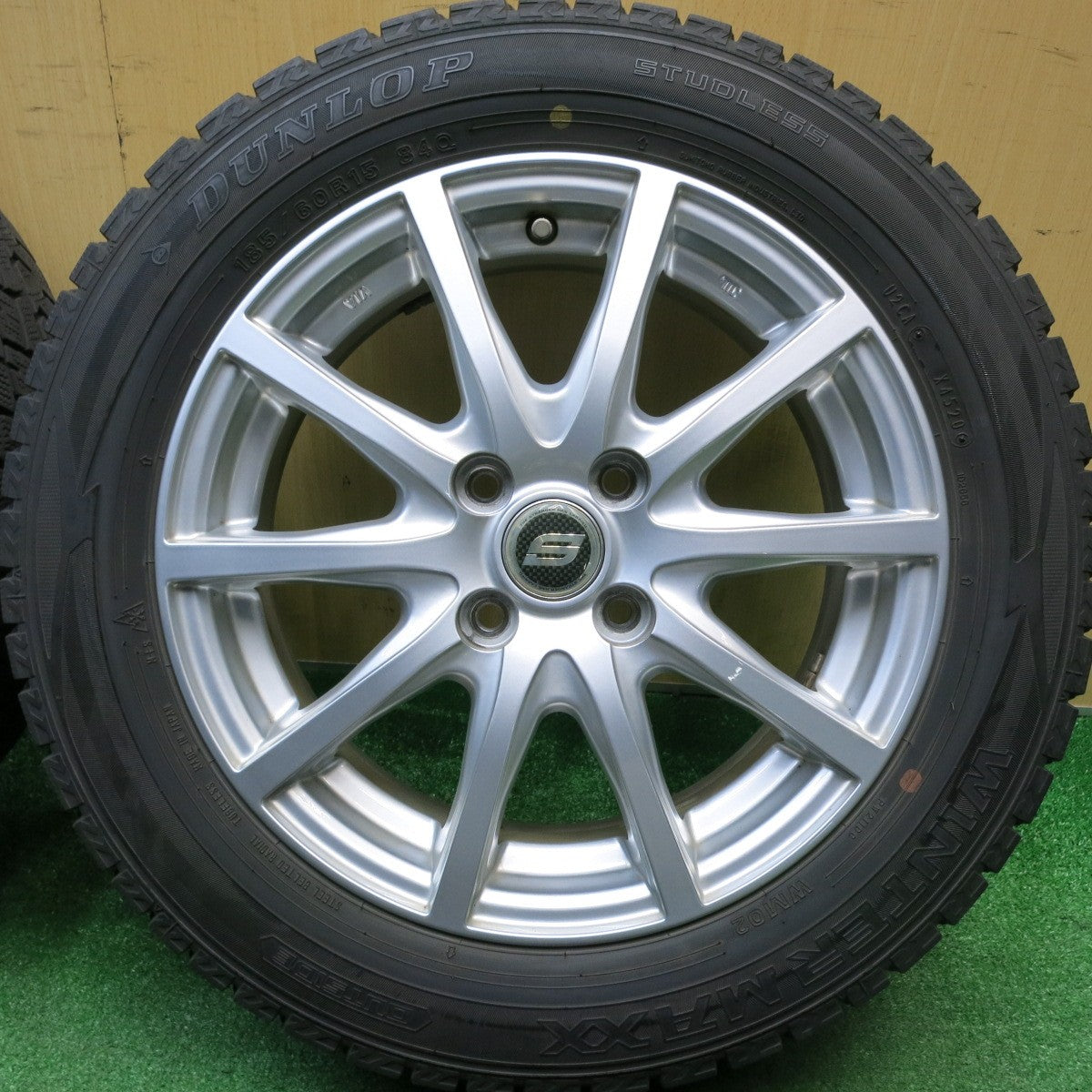 4本価格★スタッドレス 185/60R15 ダンロップ ウインターマックス WM02 STRANGER ストレンジャー 15インチ PCD100/4H★6010808HAス