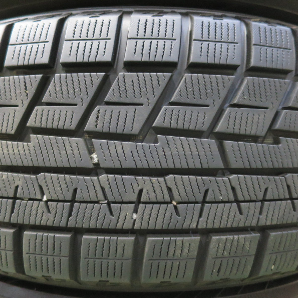 バリ溝！23年！9.5分以上★スタッドレス 215/65R16 ヨコハマ アイスガード iG60 EuroSpeed MANARAY SPORT ユーロスピード マナレイ 16インチ PCD114.3/5H★5062906イス