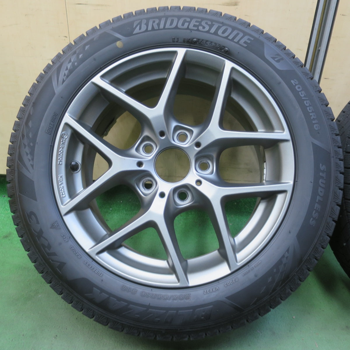 バリ溝！22年！キレイ！9.5分◎BMW 等 BORBET type Y 205/55R16 スタッドレス ブリヂストン ブリザック VRX3 ボルベット タイプY 16インチ PCD120/5H◎6091911イス