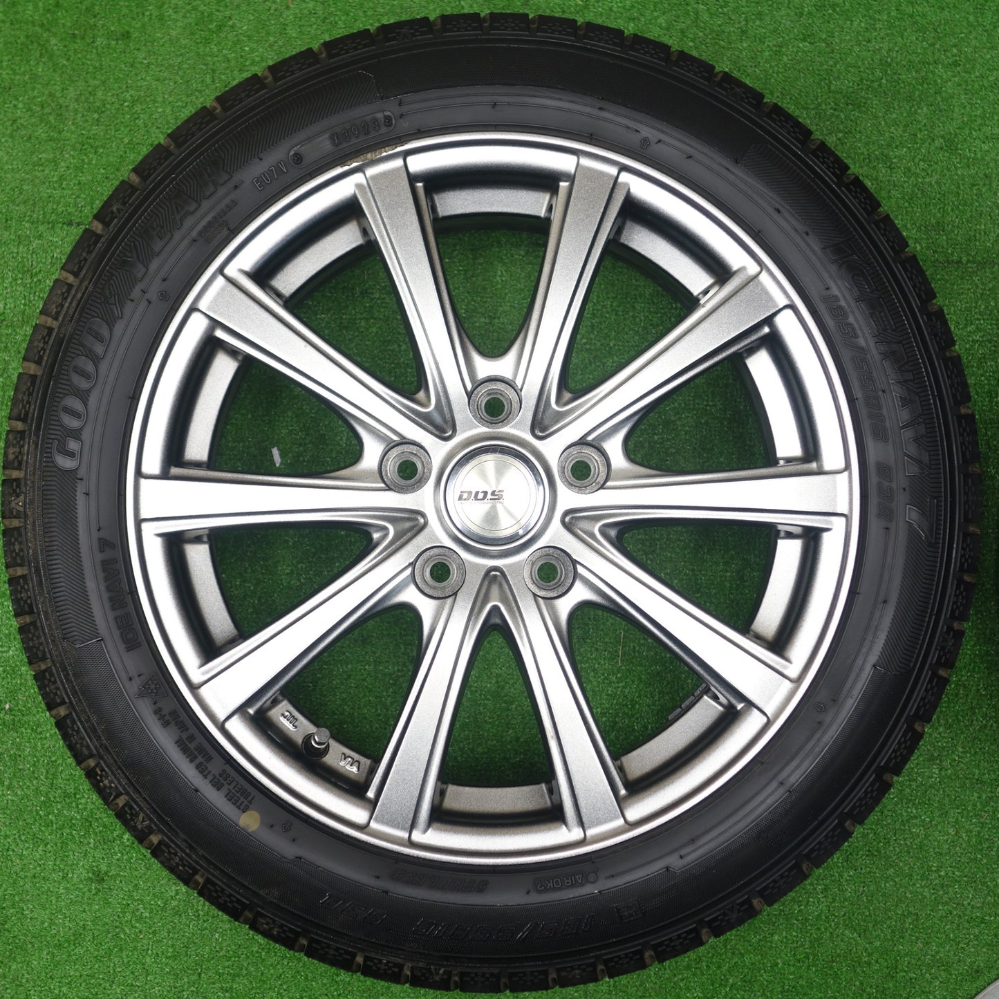 バリ溝！23年！キレイ！9.5分以上★スタッドレス 185/55R16 グッドイヤー アイスナビ7 D.O.S. DOS 16インチ PCD114.3/5H★6010801KTス