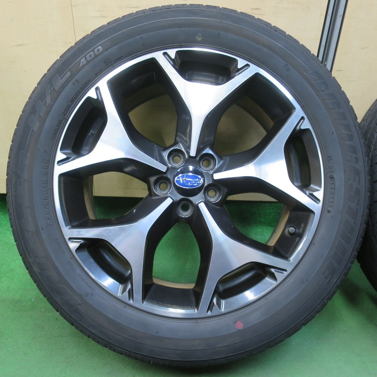 キレイ★スバル SJ系 フォレスター 純正 225/55R18 ブリヂストン デューラー H/L 400 18インチ PCD100/5H★5040802イノ