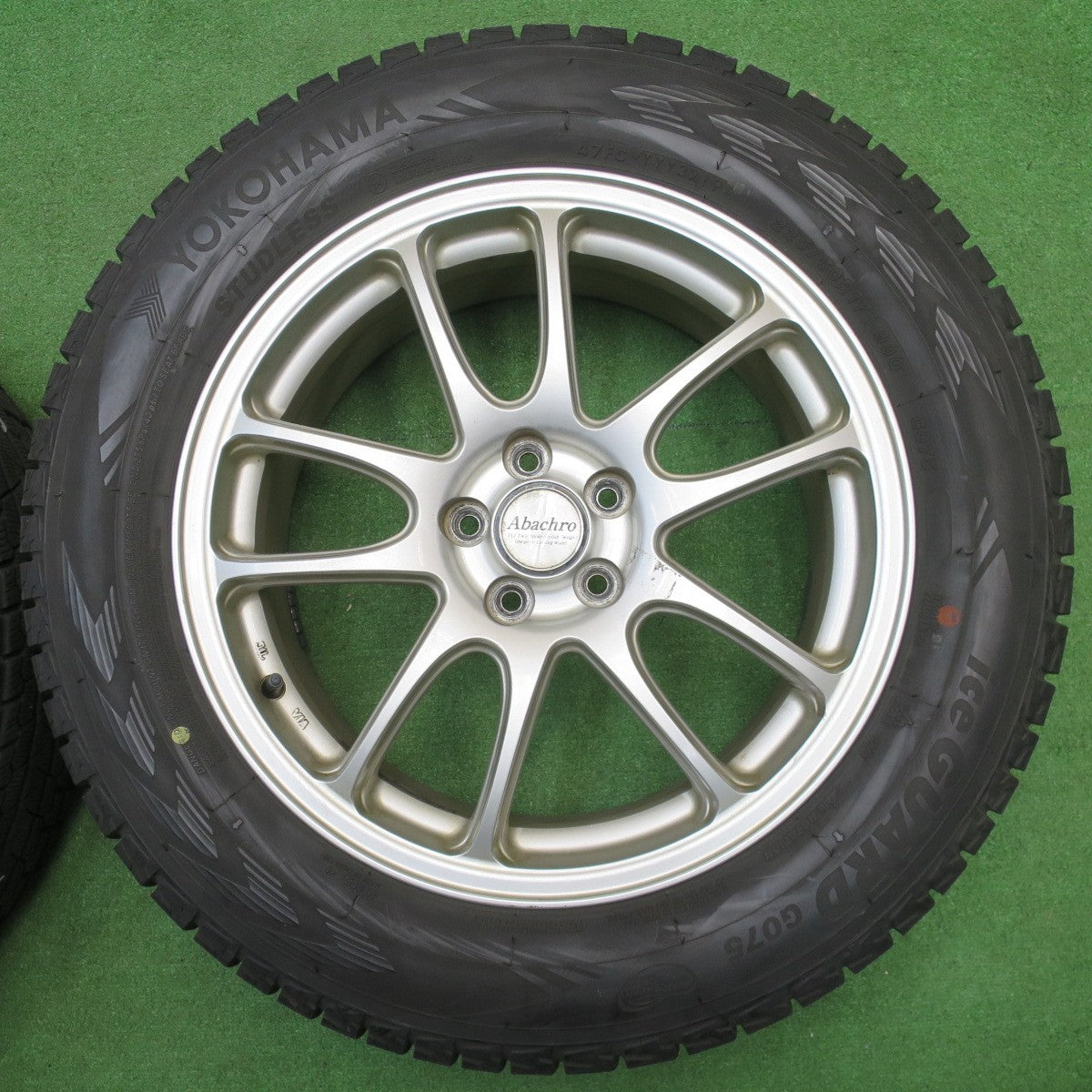 バリ溝！9分★フォレスター 等 225/60R17 スタッドレス ヨコハマ アイスガード G075 Abachro アバクロ マナレイ 17インチ PCD100/5H★5121704NJス