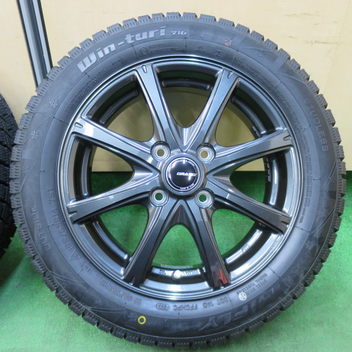 [送料無料] 未使用！23年★スタッドレス 155/65R14 ハイフライ Win-turi 216 QRASIZ KOSEI クレイシズ 光生 14インチ PCD100/4H★4122701イス