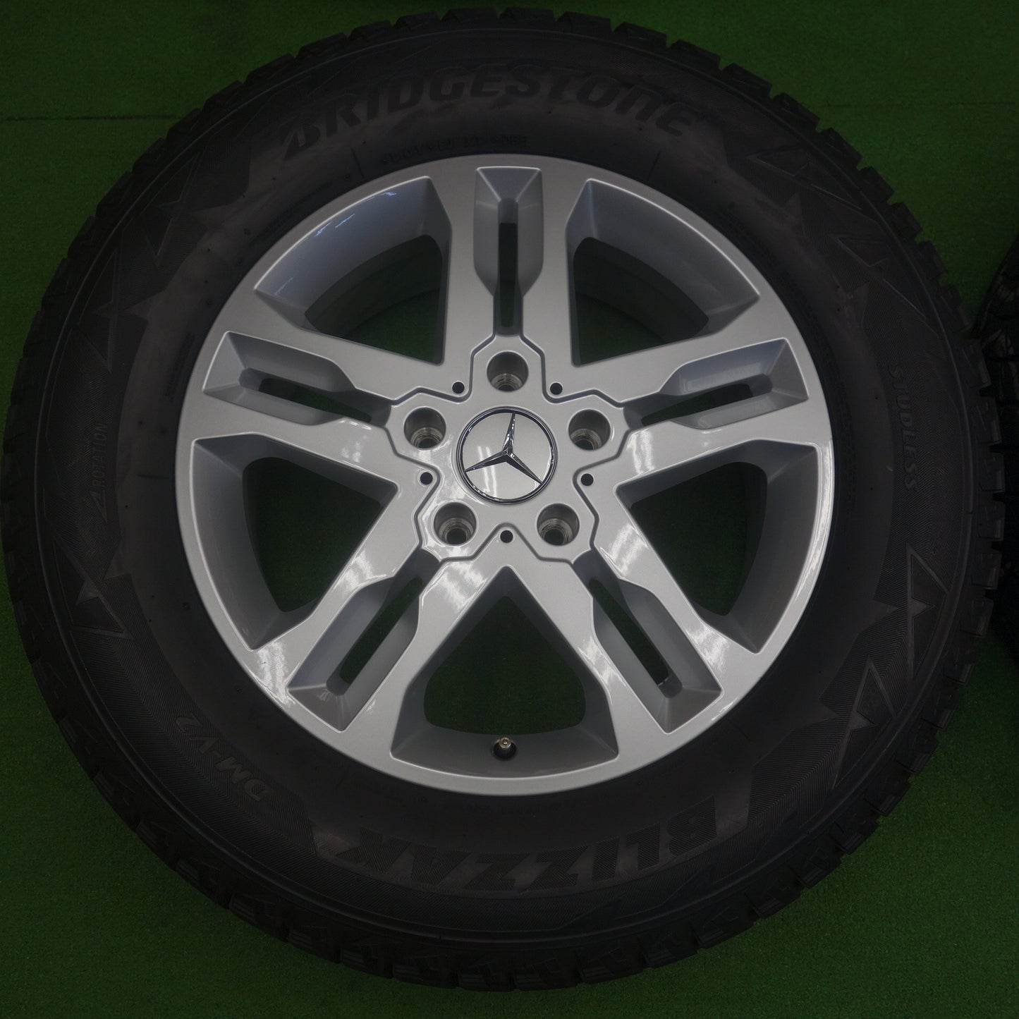 新車外し！ほぼ未使用★ベンツ ゲレンデ Gクラス G350 d 純正 265/60R18 スタッドレス ブリヂストン ブリザック DM-V2 18インチ PCD130/5H★6040403KTス