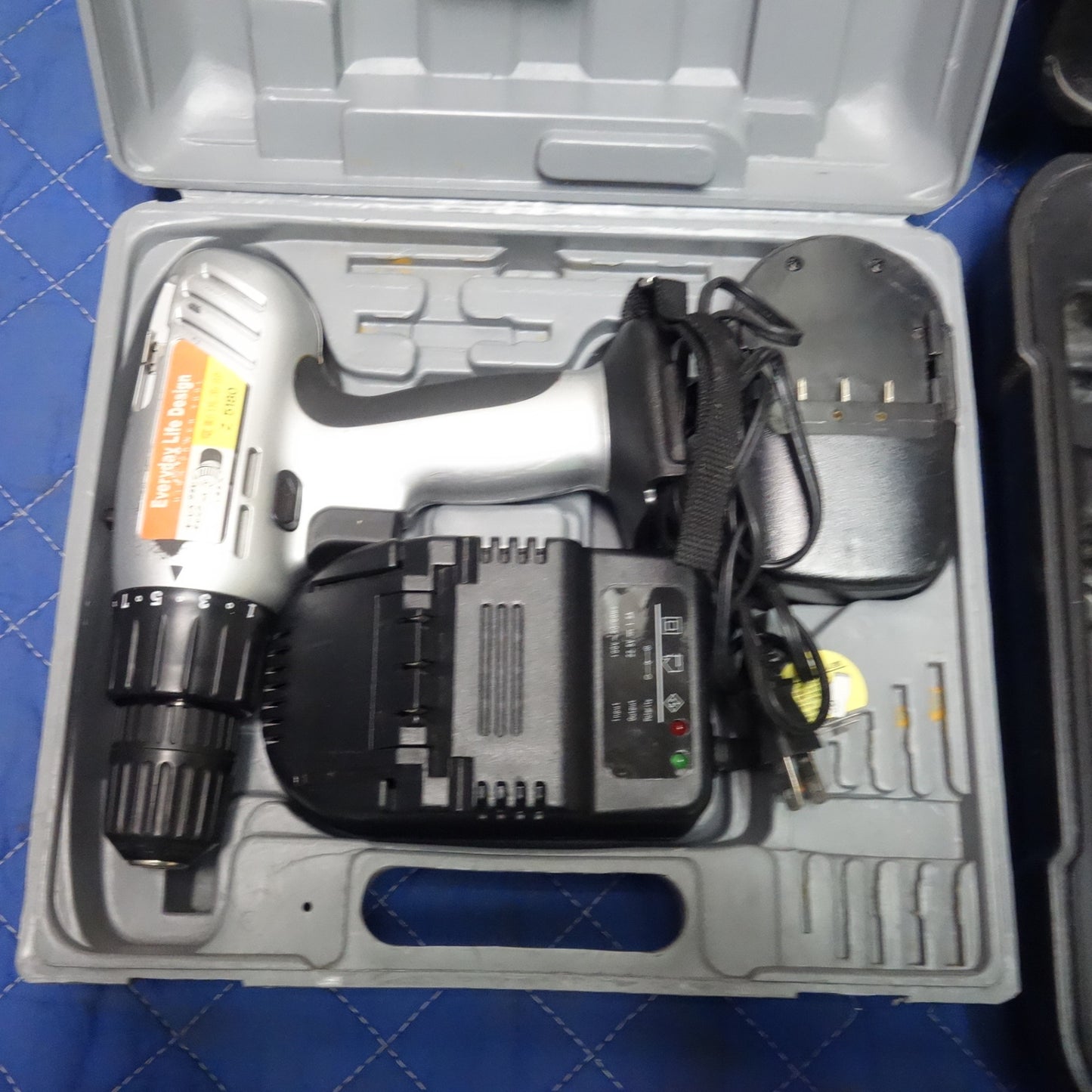 [送料無料] 6個まとめ売り☆ナショナル マキタ 他 電動 震動 ドリル ドライバー ハンマー ドリル Z-5180 EZ7840 HP440D HP458D EZT110 EZ6401 電動 工具 ジャンク☆